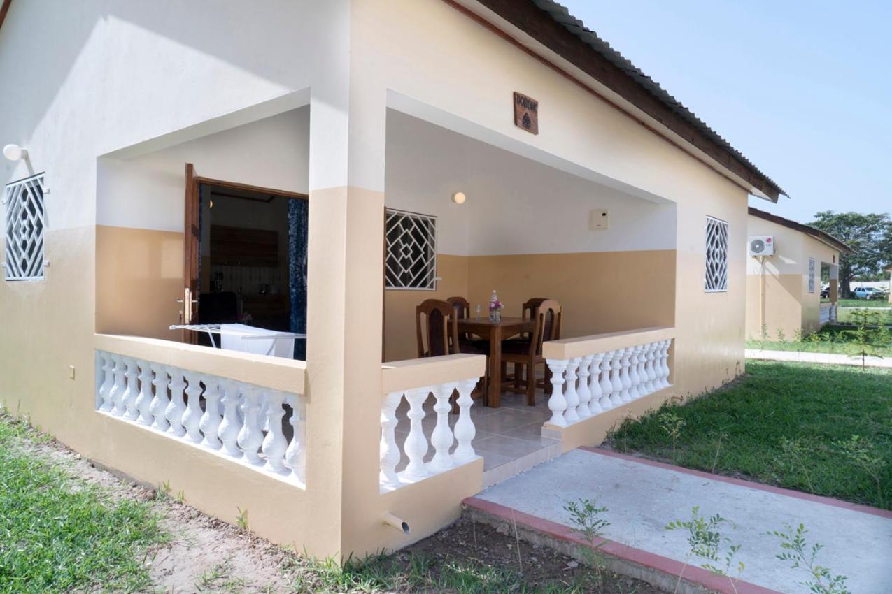 Kunta Kinteh Beach Complex Kotu Kültér fotó